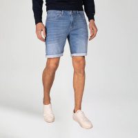 Bermuda's en shorts